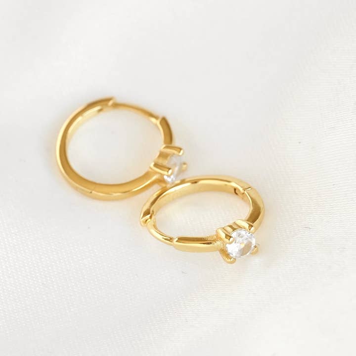 Aros Abrazadores de Diamante Redondo - Aros de Uso Diario de Plata 925 con CZ para venta al por mayor de Blueyejewelry