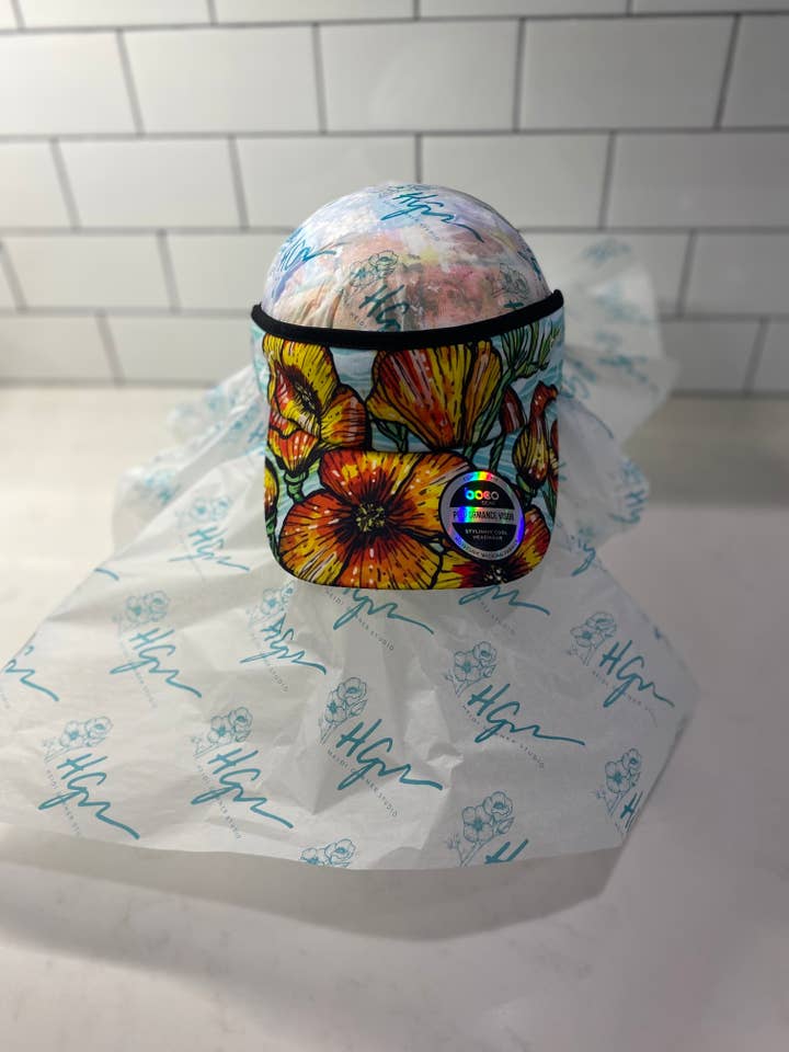 Visière 360 Poppies Boco pour la vente par Heidi Garner Studio