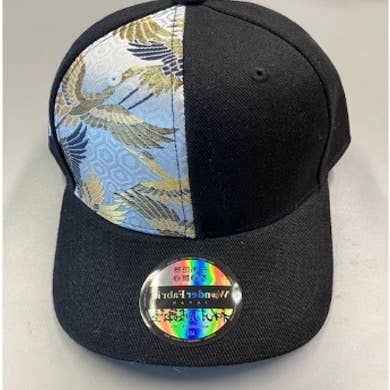 GRÚA BLANCA Y NEGRA para venta al por mayor de Kimono Cap