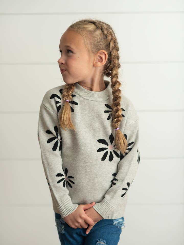 Oopsie Daisy - Wholesale Knit Sweater - Kids - Kids Light Gray Flower Crew Neck Fall Winter Sweater3