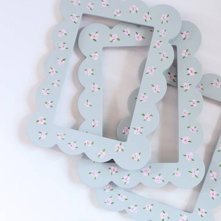 Pretty Homestyle - Vendita all'ingrosso Cornice portafoto - Cornice smerlata dipinta a mano
