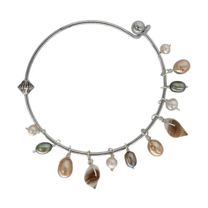 Beachcomber Bangle Grönt & Guld Skal & Pärlarmband för wholesale av Maka Imports