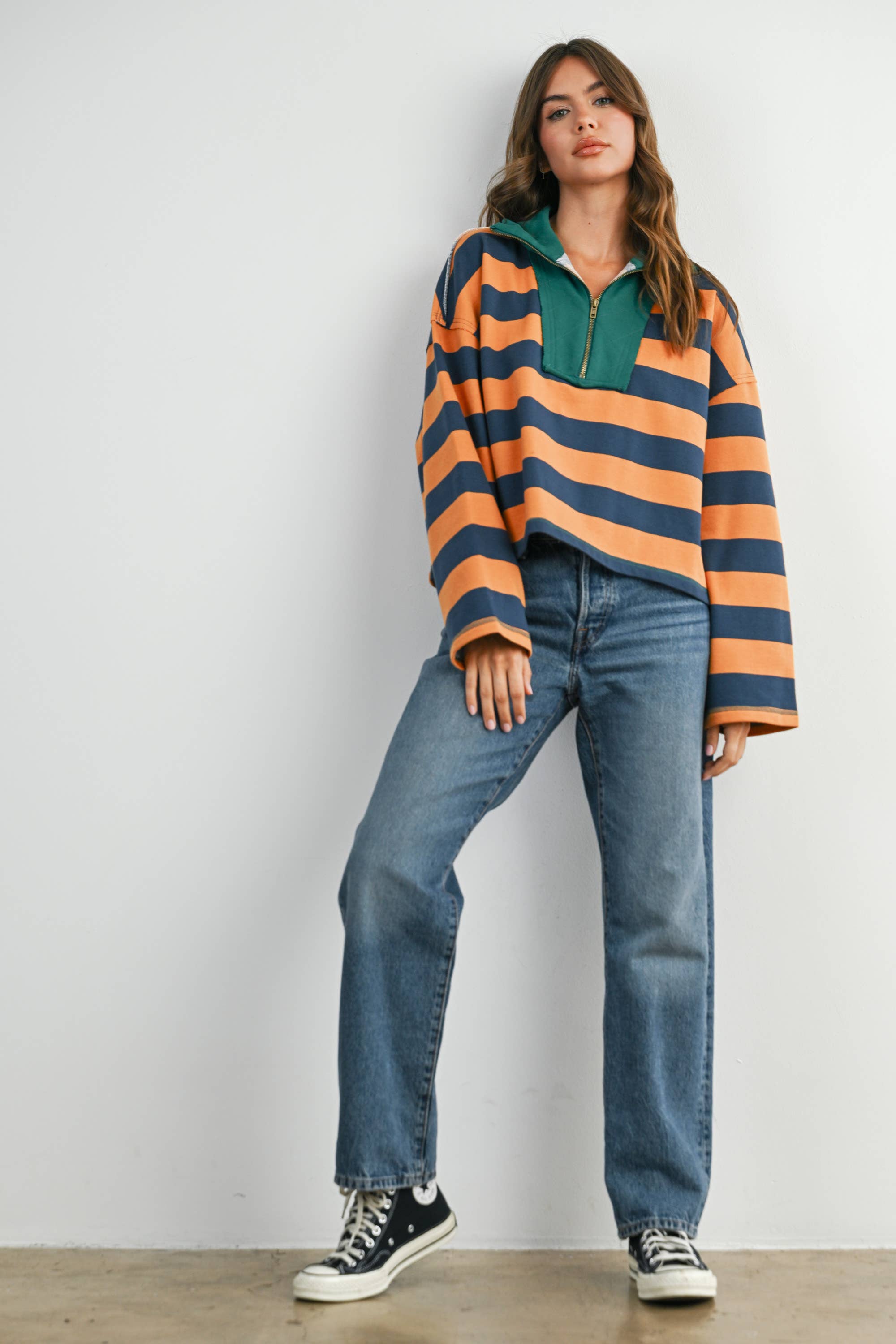 BUTTERMELON - Wholesale Sweatshirt - Women's - Striped Quarter-Zip Contrast Collar Sweatshirt - BMT797413