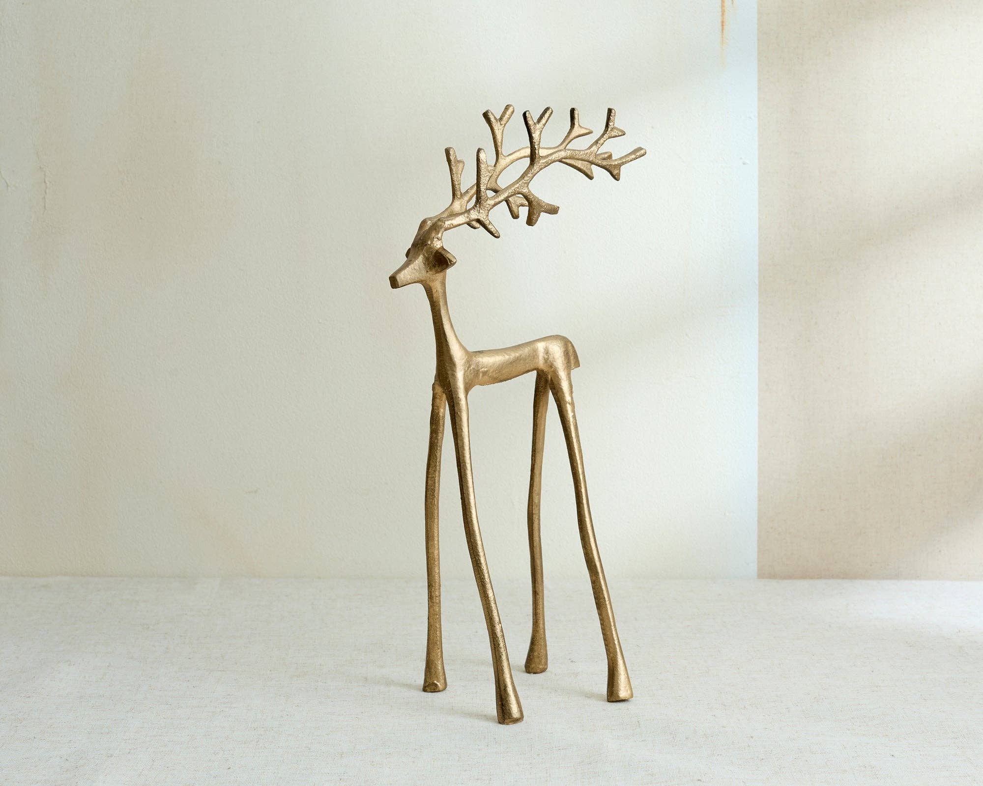 What a Host Home - Vente Décoration de Noël - Ornement de Noël Malva Cerf Doré