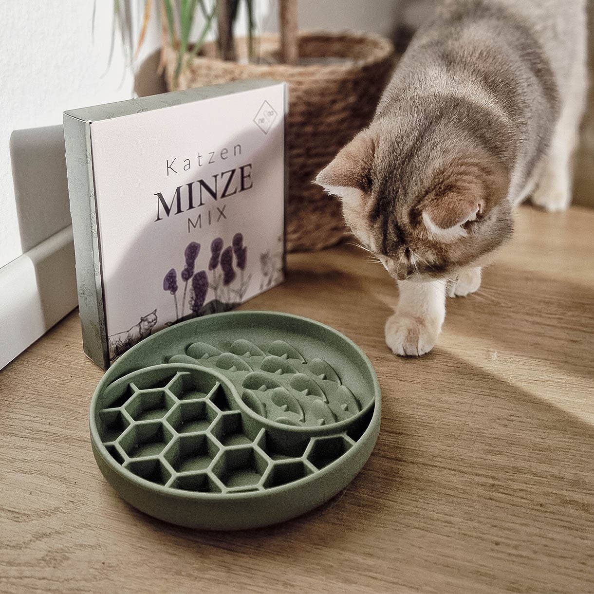 ne&no - Wholesale Pet Bowl - Cat/Dog - ne&no® Anti-Gulping Bowl / Licking Dish for Dogs & Cats12