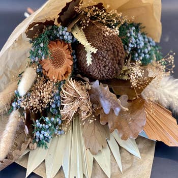 Floral & Feather hat pins – Palms Over Pines