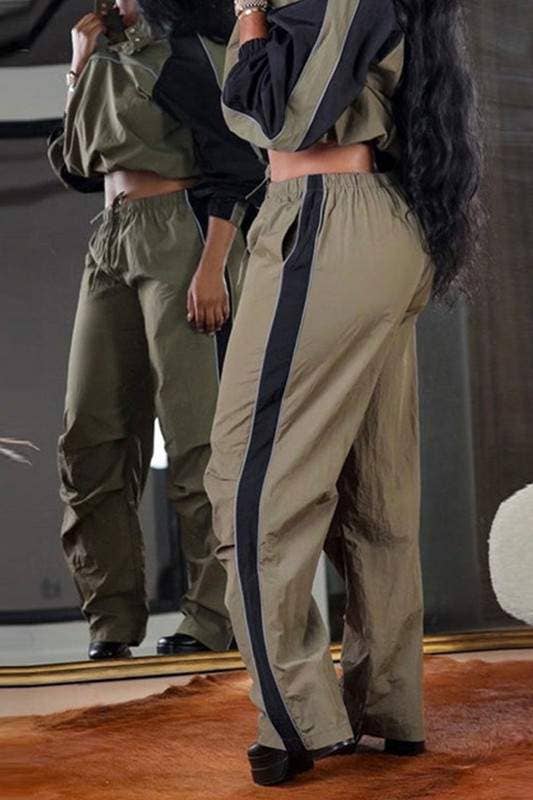 Fashion Combination – wholesale Tracksuit – Women′s – two tone tracksuit set11