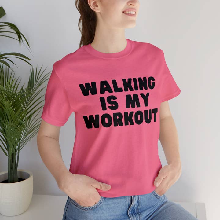 Wandelen is mijn trainings-T-shirt voor wholesale door Victorholistics