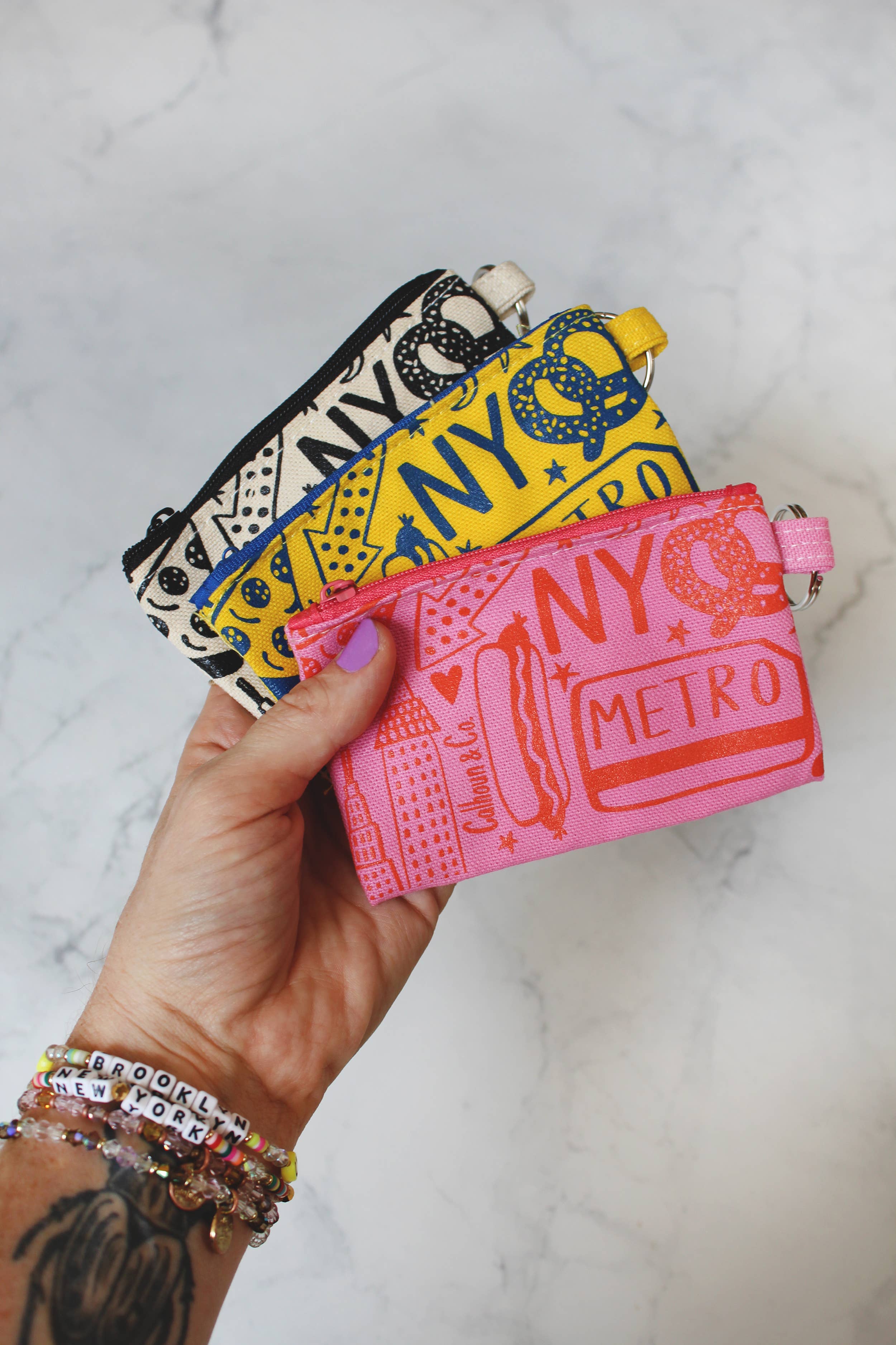 Calhoun & Co. – Engroshandel Posetaske - Dame – New York lynlåsetui til kort med nøglering4