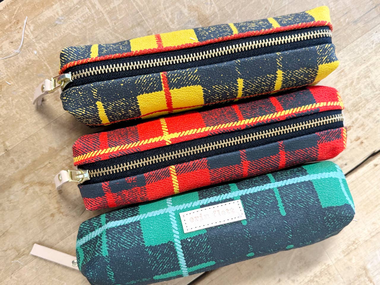 Erin Flett - Wholesale Pencil Case/Pouch - Tartan Plaid Round Pencil1