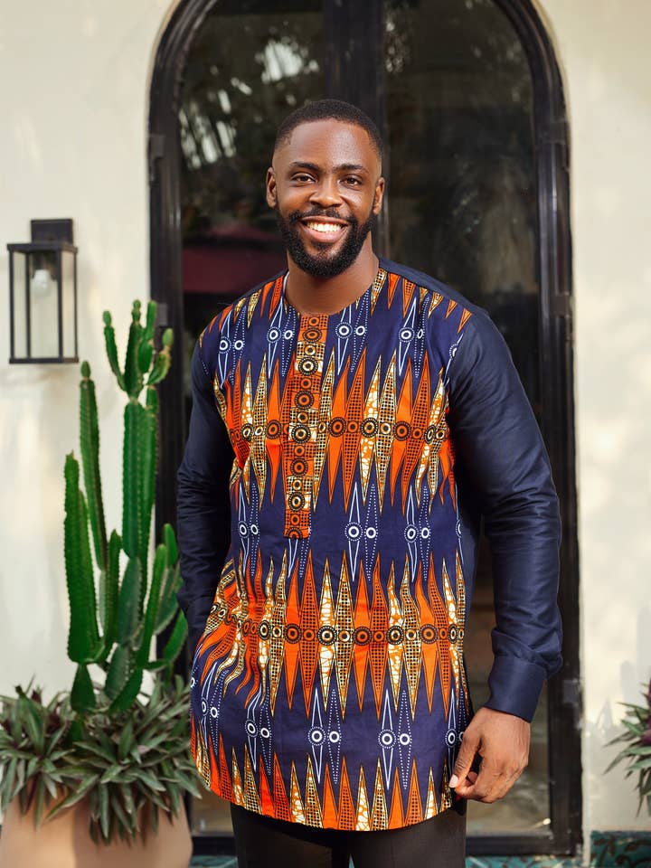 Haut Kaftan à Manches Longues en Tissu Africain pour Homme - FEMI pour la vente par CUMO London