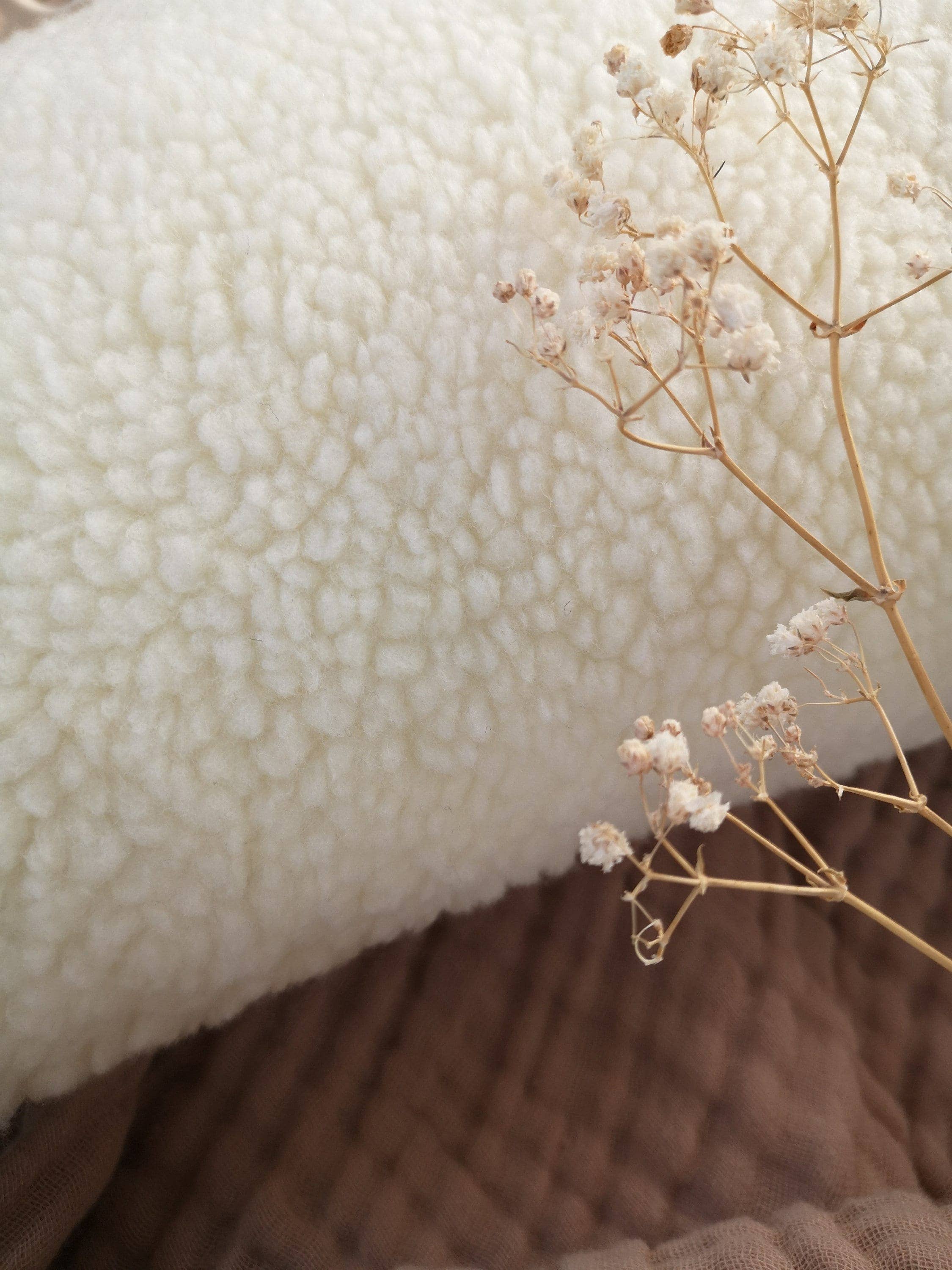 The Butter Flying – wholesale Kudde - Barn och baby – Molnkudde för barnrum i färgen elfenben4