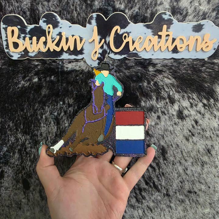 Buckin J Creations - Vente Désodorisant pour voiture – femme - Désodorisant de voiture fait main pour coureur de baril10