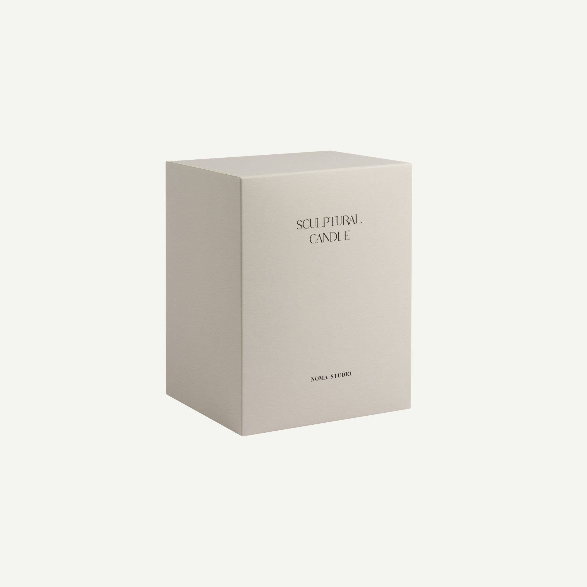 NOMA Studio – Großhandel Geschenkkerze – Skulptur Kerze Zoe – Rapswachs, H 11 cm2