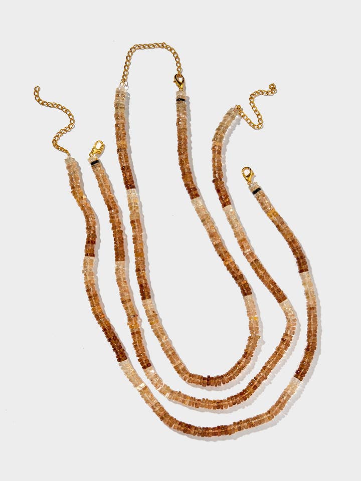 Collana Elise per la vendita all'ingrosso da parte di Allie + Bess