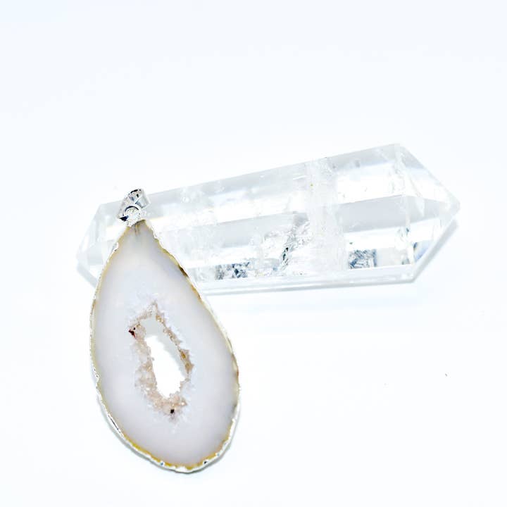 Whyte Quartz - Wholesale Individual charm/pendant - Agate Slice Plated Pendant