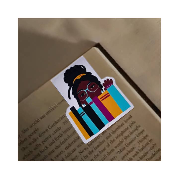 Bookshelf Magnetic Page Marker | Bookmarks |Black Literature for wholesale by CheerNotes Greeting Cards & Stationery