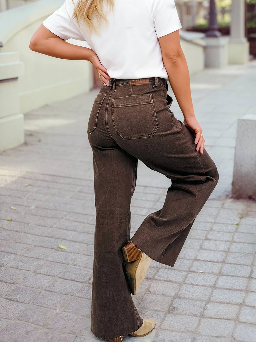 1 the Woman - Wholesale Jeans - Women's - Retro Washed Patch Pocket Loose Jeans3