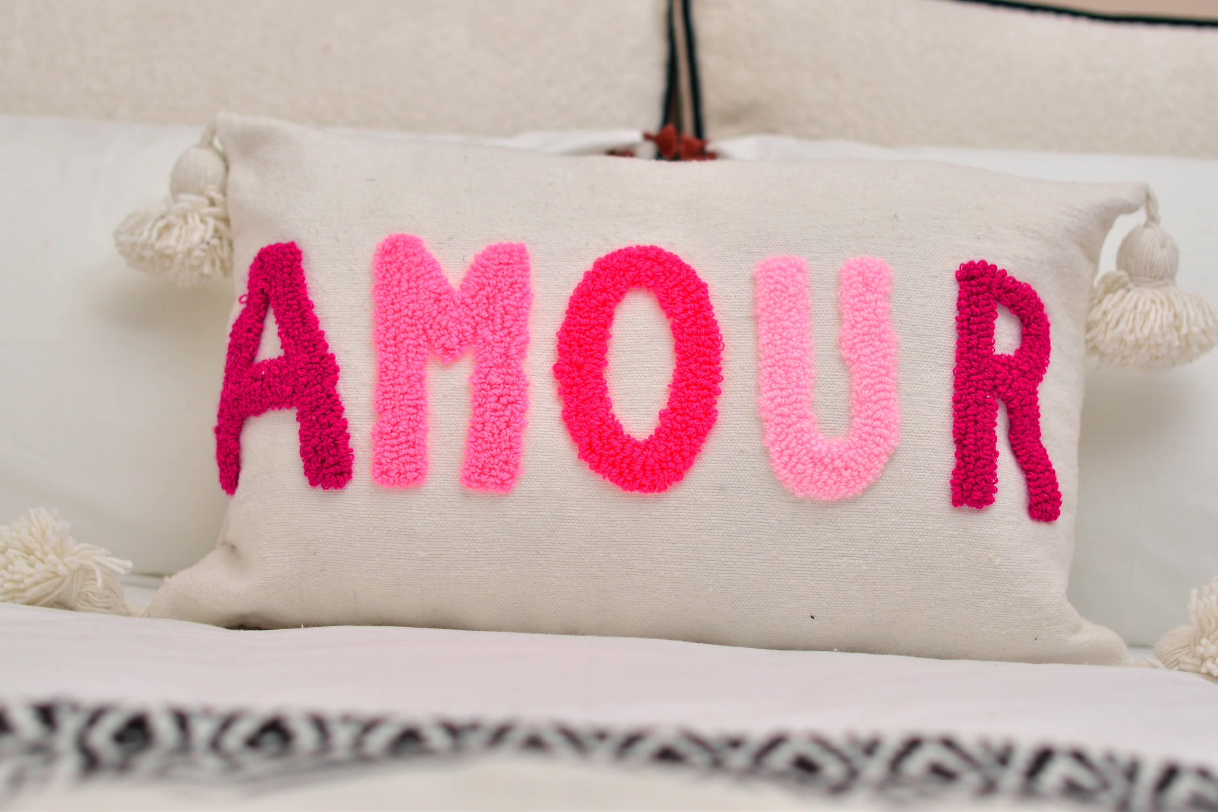 romeda - Wholesale Throw Pillow Cover - Handmade pink LOVE personalized cotton cushion7