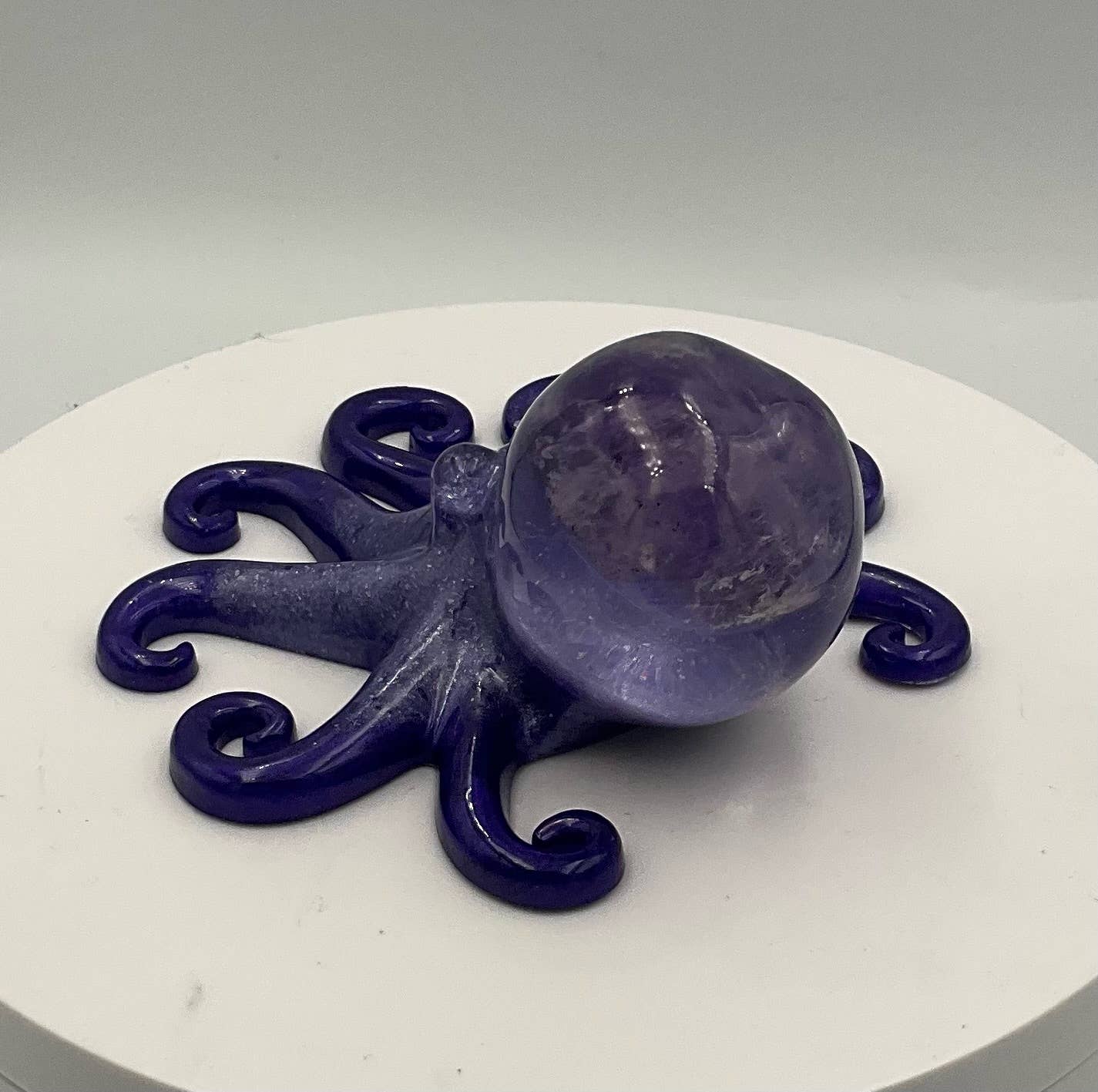Seriously Perfect Finds, LLC - Wholesale Decorative Figurine - Octopus Figurine with Amethyst Crystal2