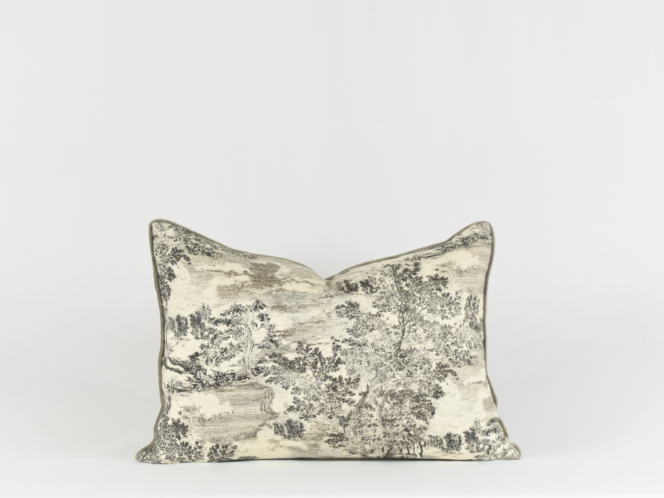 Xasmin Interiors LLC - Wholesale Throw Pillow Cover - Amaris Pillow0