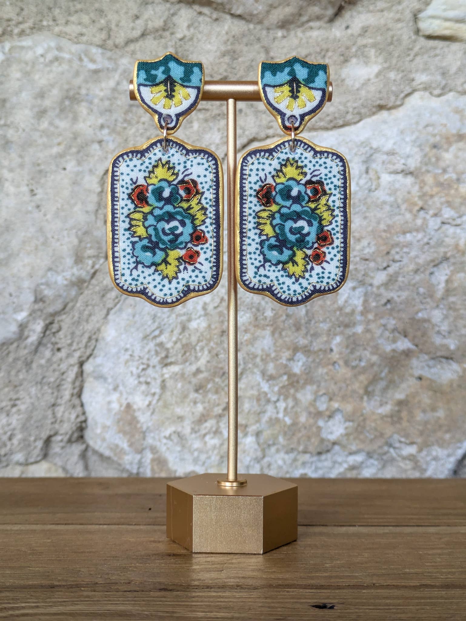 Katie Lynne - Vintage Textile Jewelry - Wholesale Hangende/ronde oorbellen - Odette Statement oorbel1