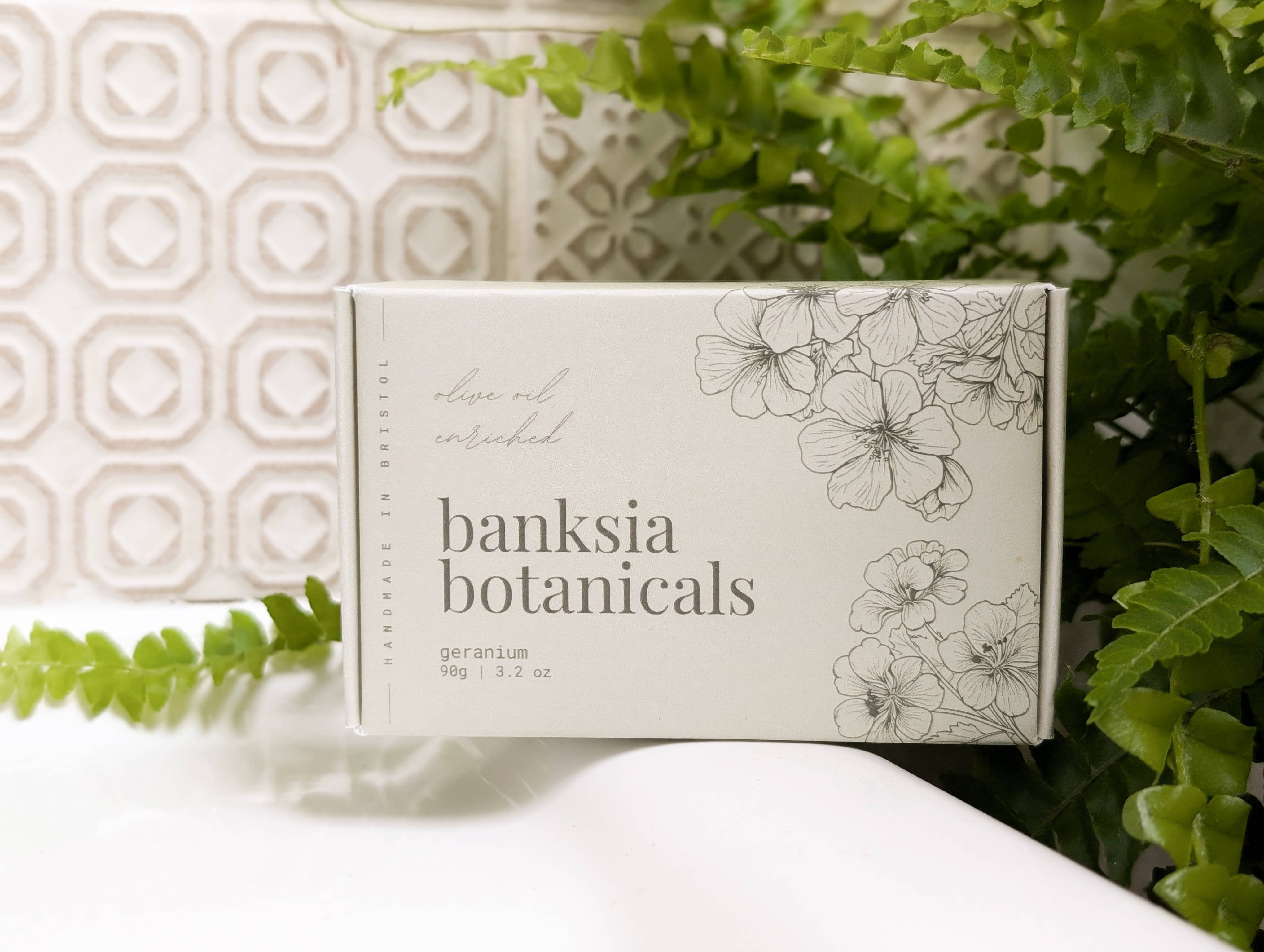 Banksia Botanicals – Großhandel Feste Seife – Seife mit Geranienduft und bereichert mit Olivenöl0