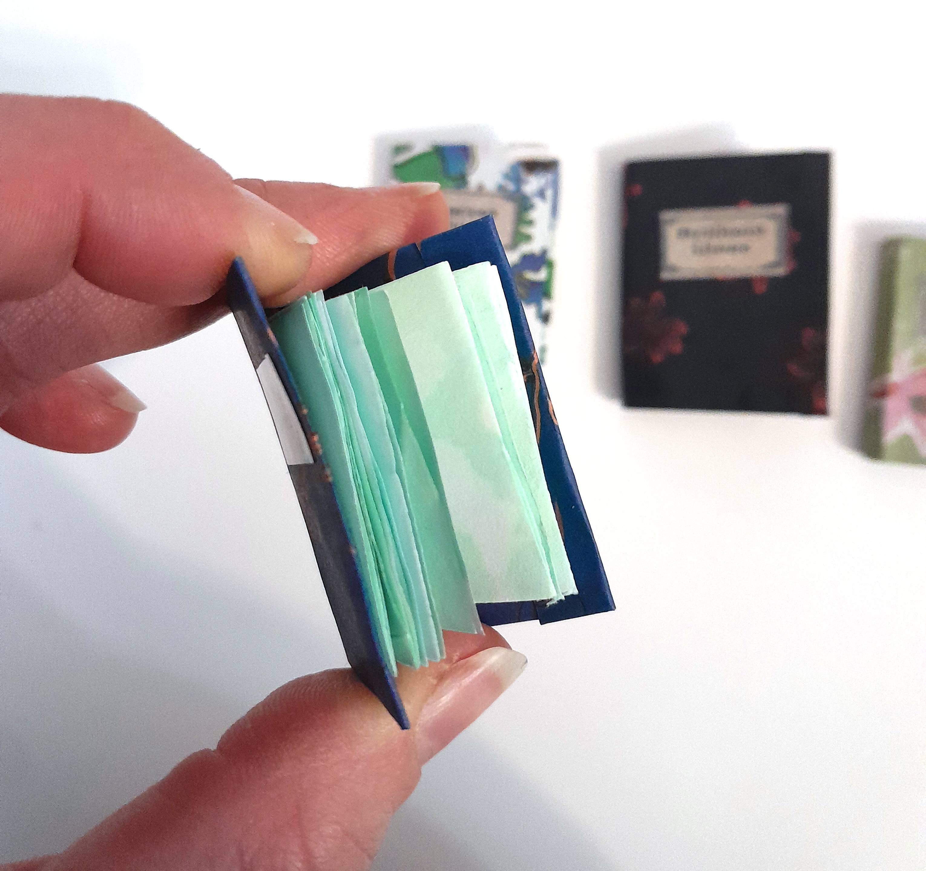 SUPERAWWWSOME - Vendita all'ingrosso Regalini per gli invitati - Mini Libri, Miniatura Casa delle Bambole Piccolo Diario Bomboniera3