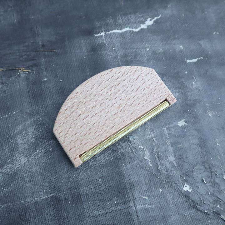 Plantish - Wholesale Lint Roller - Wooden Lint Remover6