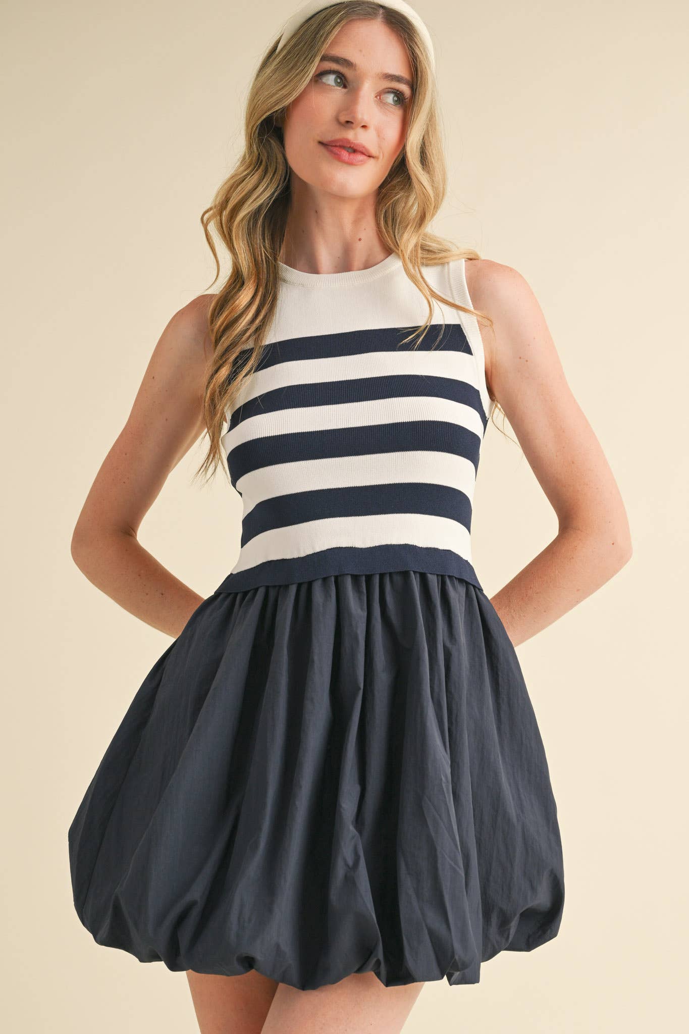 &MERCI – Vestido - Mulher por atacado – VESTIDO MINI COM BAINHA BOLHA EM MÍDIA MISTA MDR371012