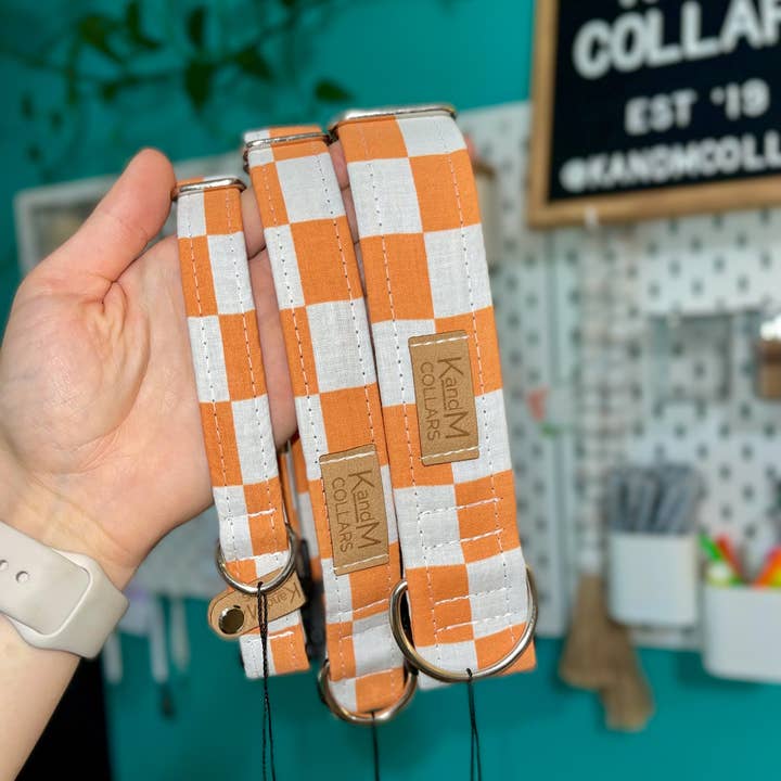 K and M Collars – Engroshandel Halsbånd - Hund – Orange og hvid ternet hundehalsbånd, Tennessee, GBO