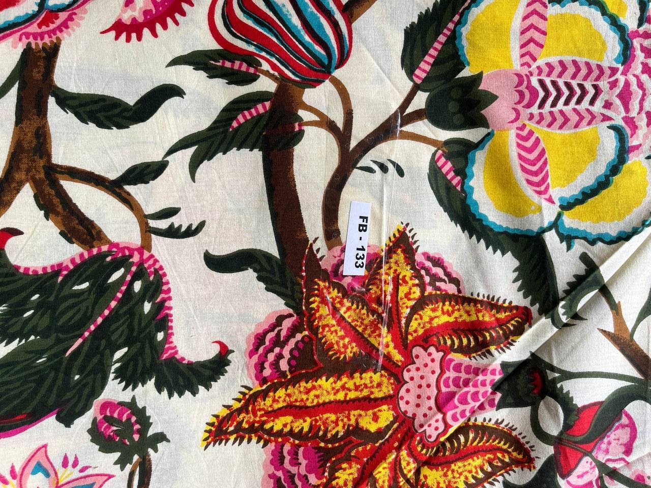 GYPSY STUDIO - Wholesale Fabric Paint - White Cotton Fabric Indian Block Printed Dressmaking Fabric2