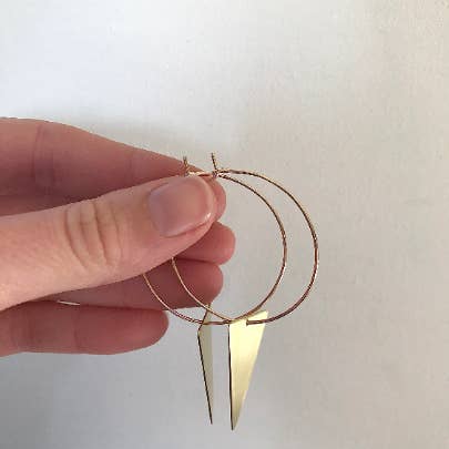 Edgy Spike Hoop-örhängen Allergivänliga för wholesale av Wild Left
