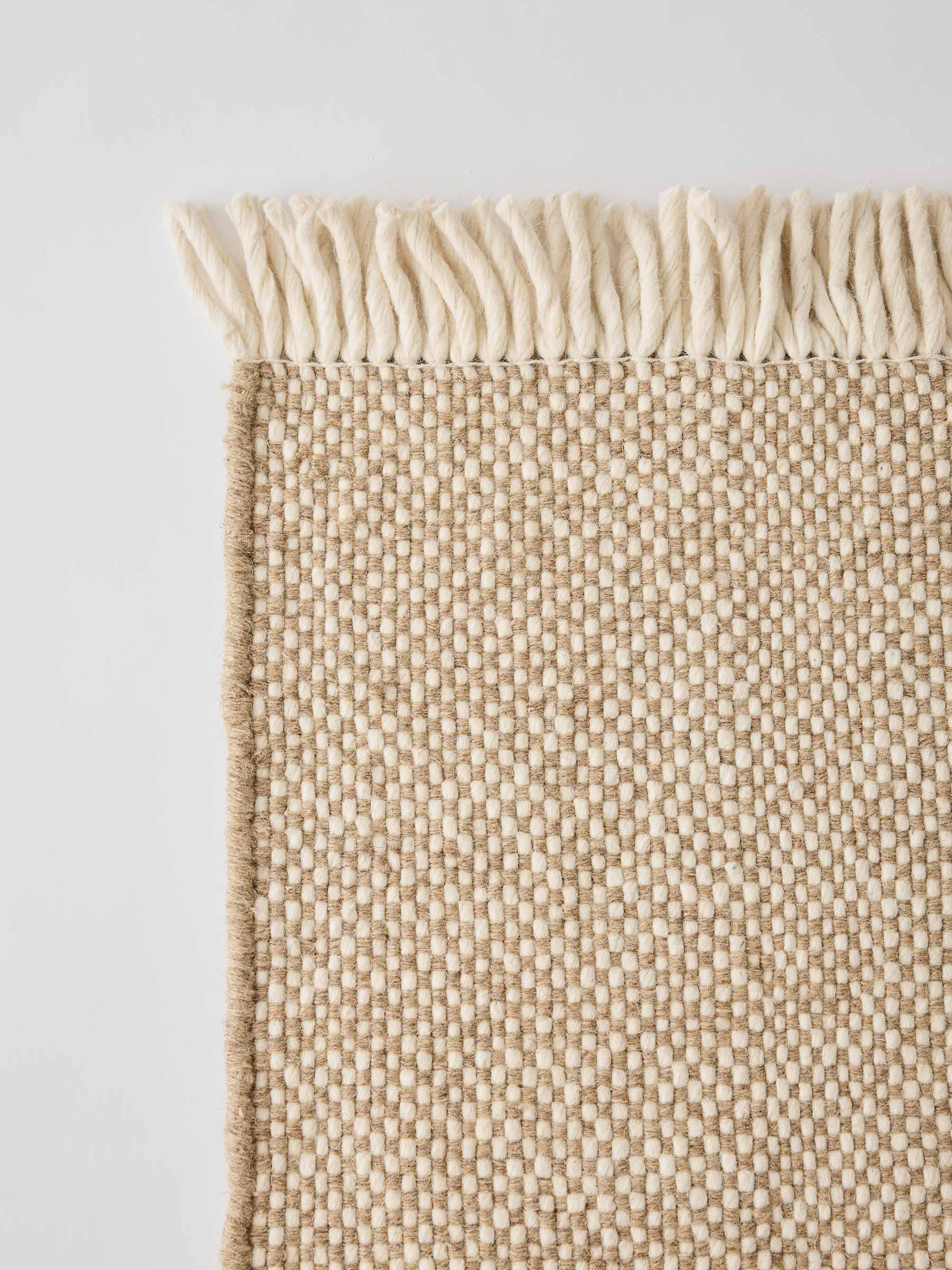 Nelson wool rug - beige for wholesale on Faire1