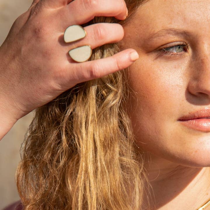 Lamu Brand – wholesale Cocktail/statement ring – Bupe White Ring2