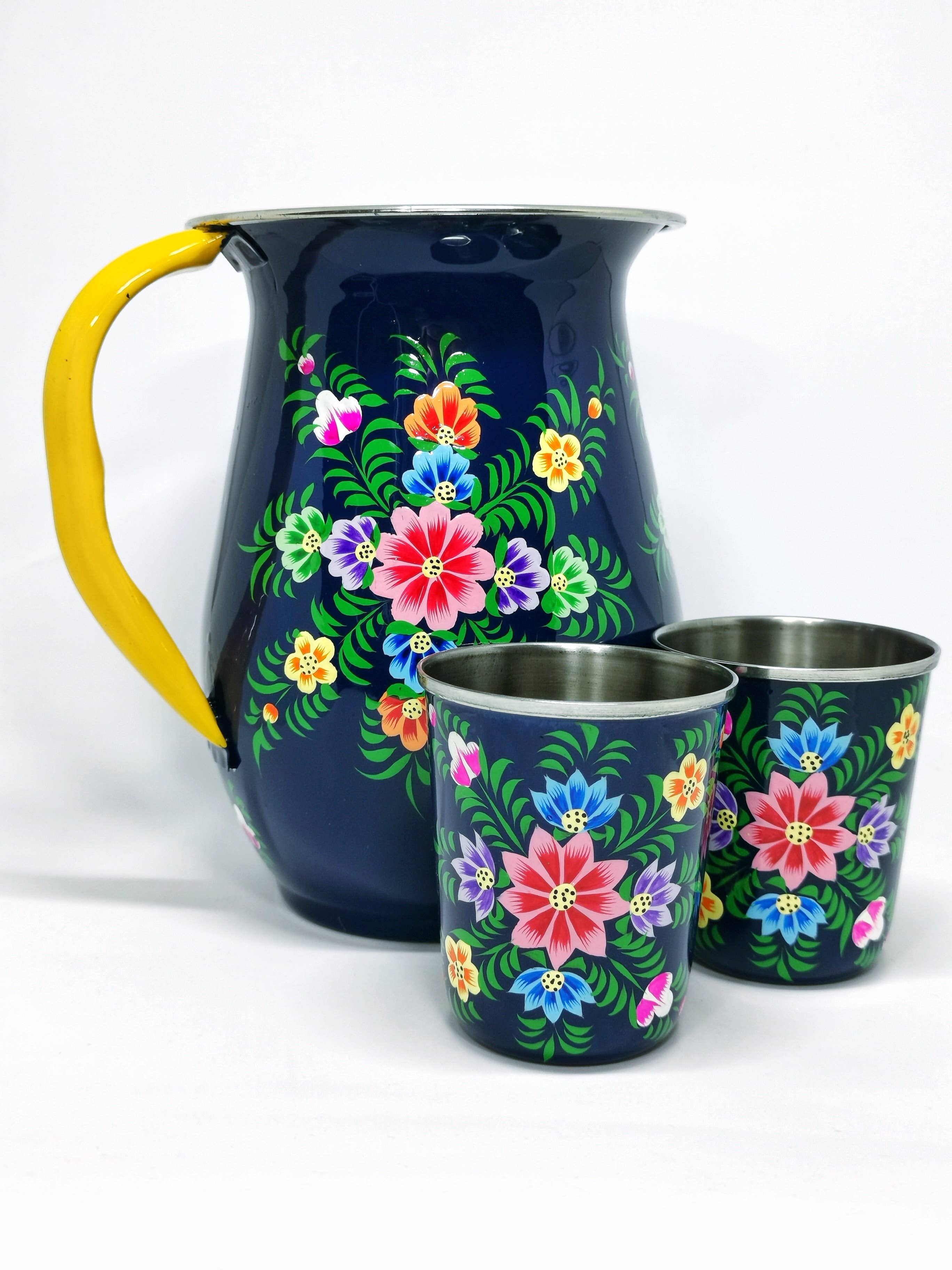 Nayda Diaries – wholesale Kaffe-/Tékopp – Handmålad glas i blå emalj med blomsterdekor1