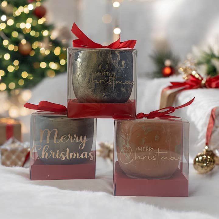 Luxury Christmas Candle Gift | Christmas Cabin Scent for wholesale by Tavv Inc