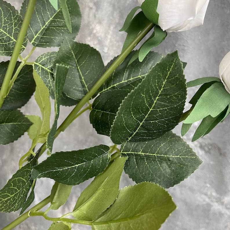 Angel Isabella - Vente Fleurs artificielles - Tige de rose artificielle ultra réaliste de 43 cm avec revêtement humidifié5