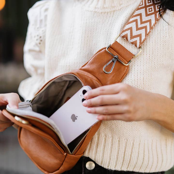 modern and chic - Wholesale Crossbody Bag - Women's - Sutton Sling Crossbody Fanny Bag5