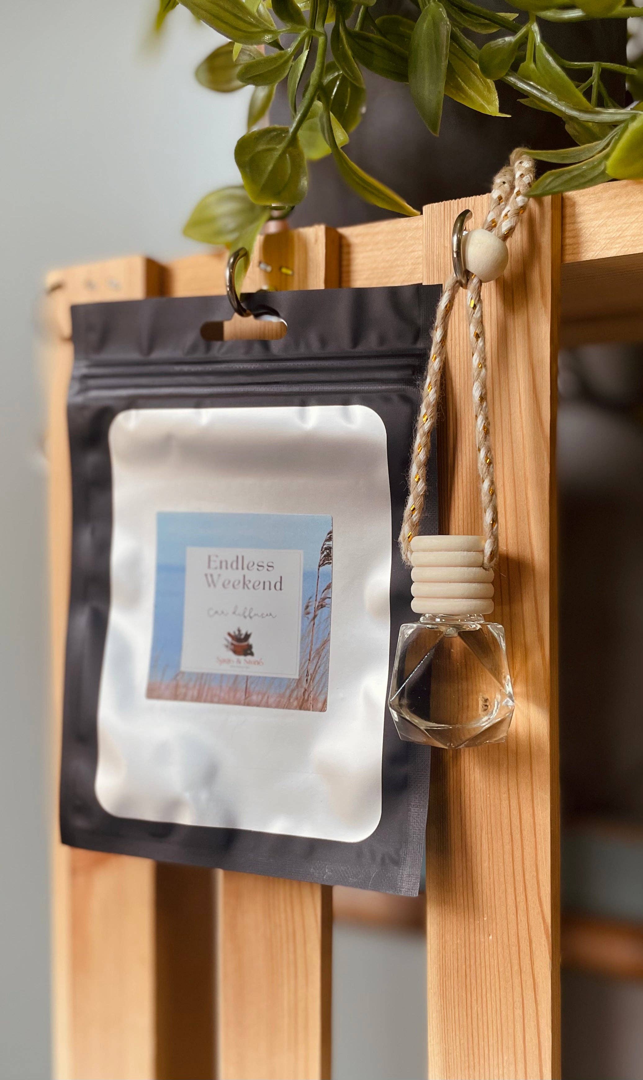 Sage & Stone Apothecary - Vendita all'ingrosso Deodorante per auto - Unisex - Diffusore per Auto Endless Weekend1