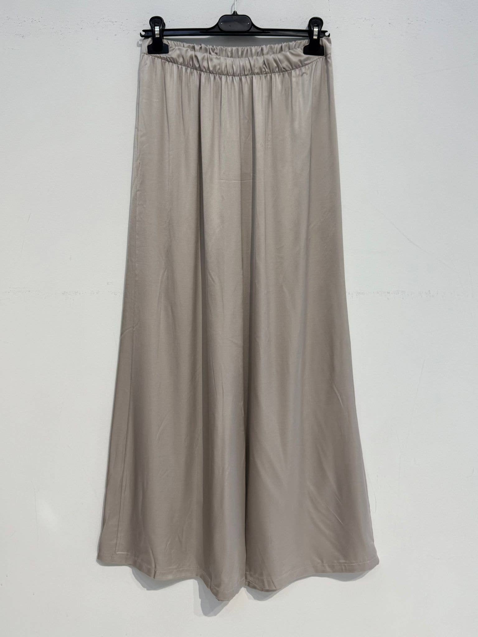 NOELINE - Wholesale Pants - Women's - Satin trousers 25779