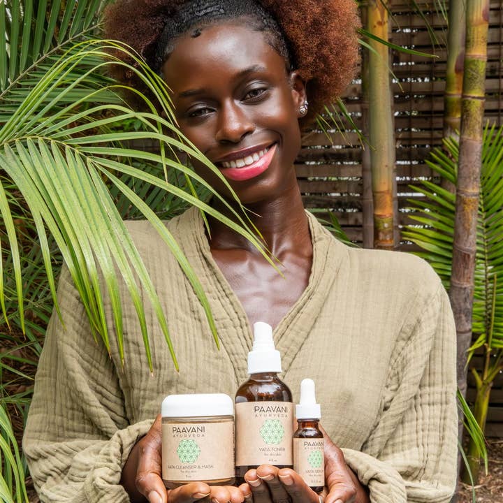 PAAVANI Ayurveda - Wholesale Facial Care Set/Kit - Vata Skincare Ritual – Nourishing Ayurvedic Routine4