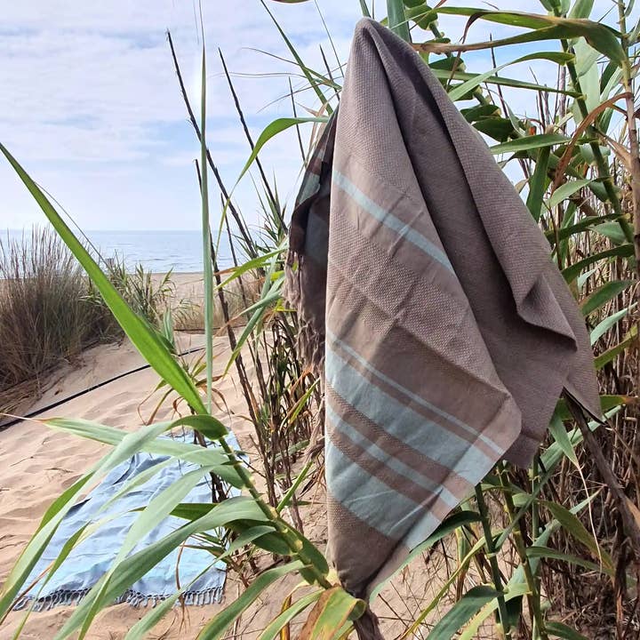 FOUTA EN COTON BIOLOGIQUE GOTS - GARDEN - couleur EARTH pour la vente par Karawan Authentic