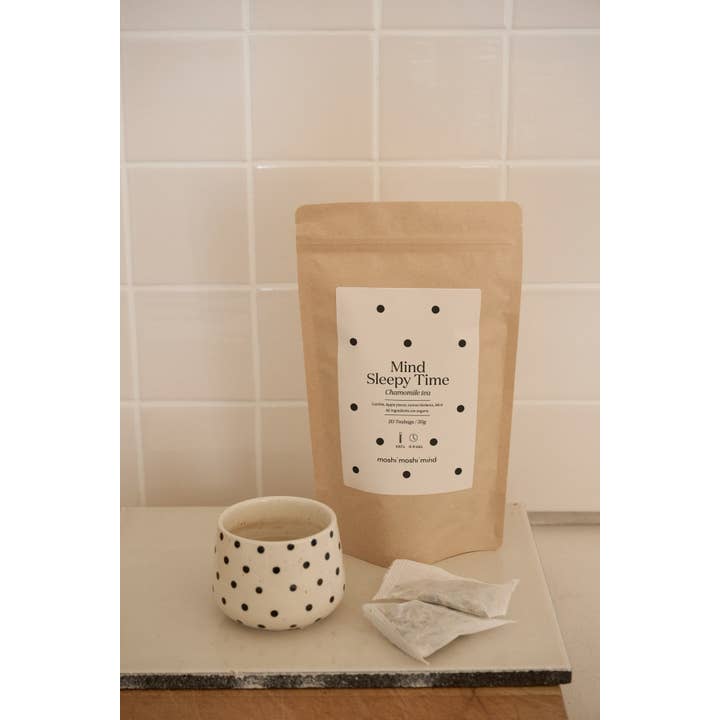 moshi moshi mind - Wholesale Coffee Mug - signature cup - ecru/black dots