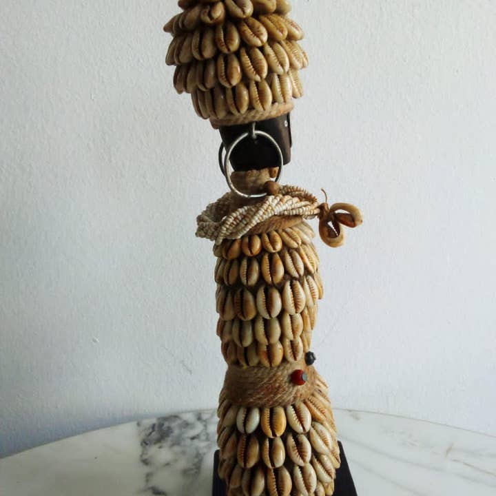 HOME DECOR FR - Wholesale Decorative Figurine - Couple of Namji dolls in cowries4