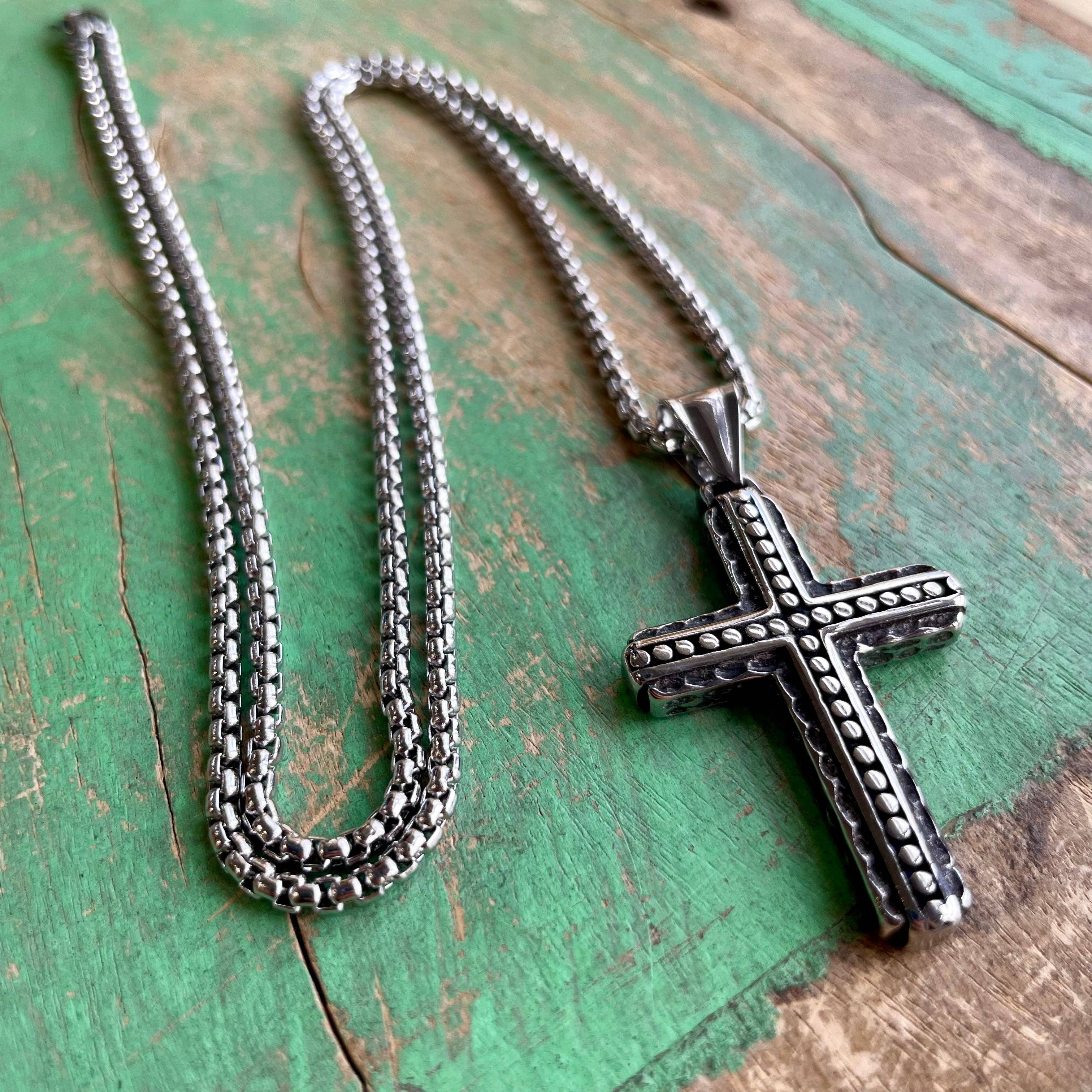 Love and Honor Jesus LLC - Wholesale Halskettinghanger - Brave Cross halsketting van roestvrij staal4