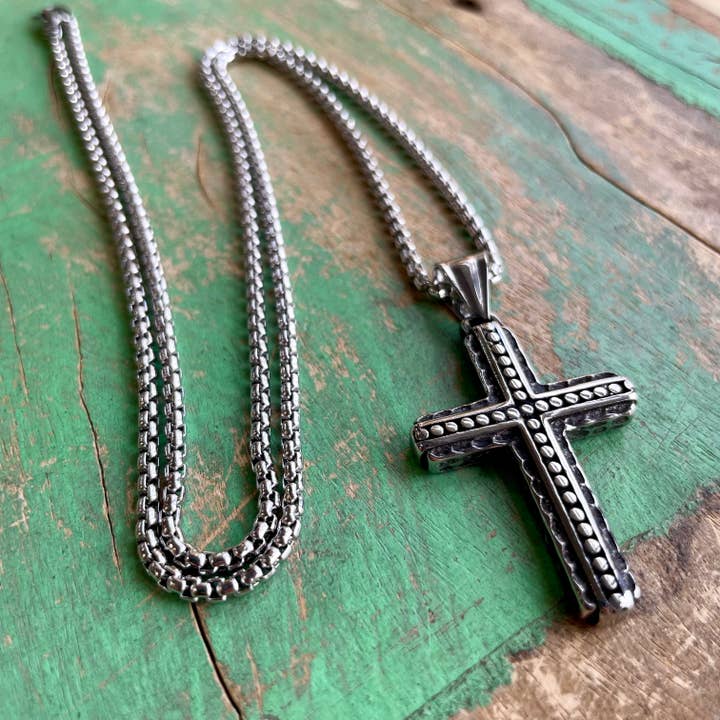 Love and Honor Jesus LLC - Wholesale Halskettinghanger - Brave Cross halsketting van roestvrij staal4