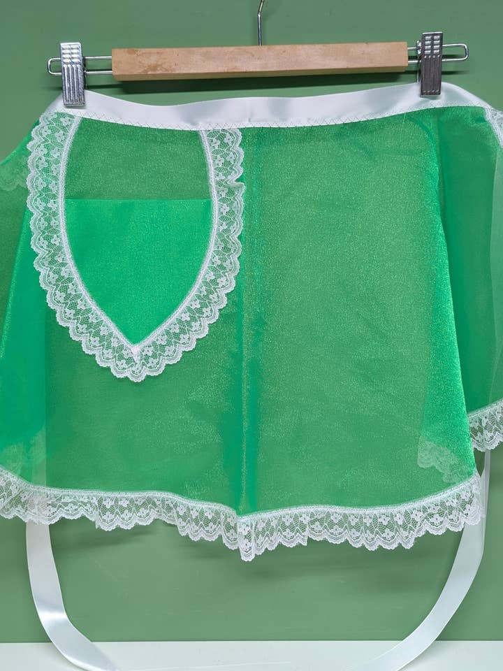 Tablier demi-long vert pour la vente par vintagegoodies