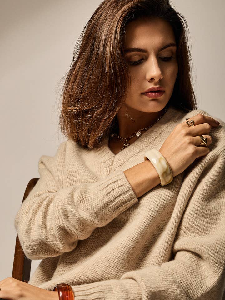 Wide Resin Bangle Bracelet – Elegant Colors Collection for wholesale by BELLISSIMA BIJOUX