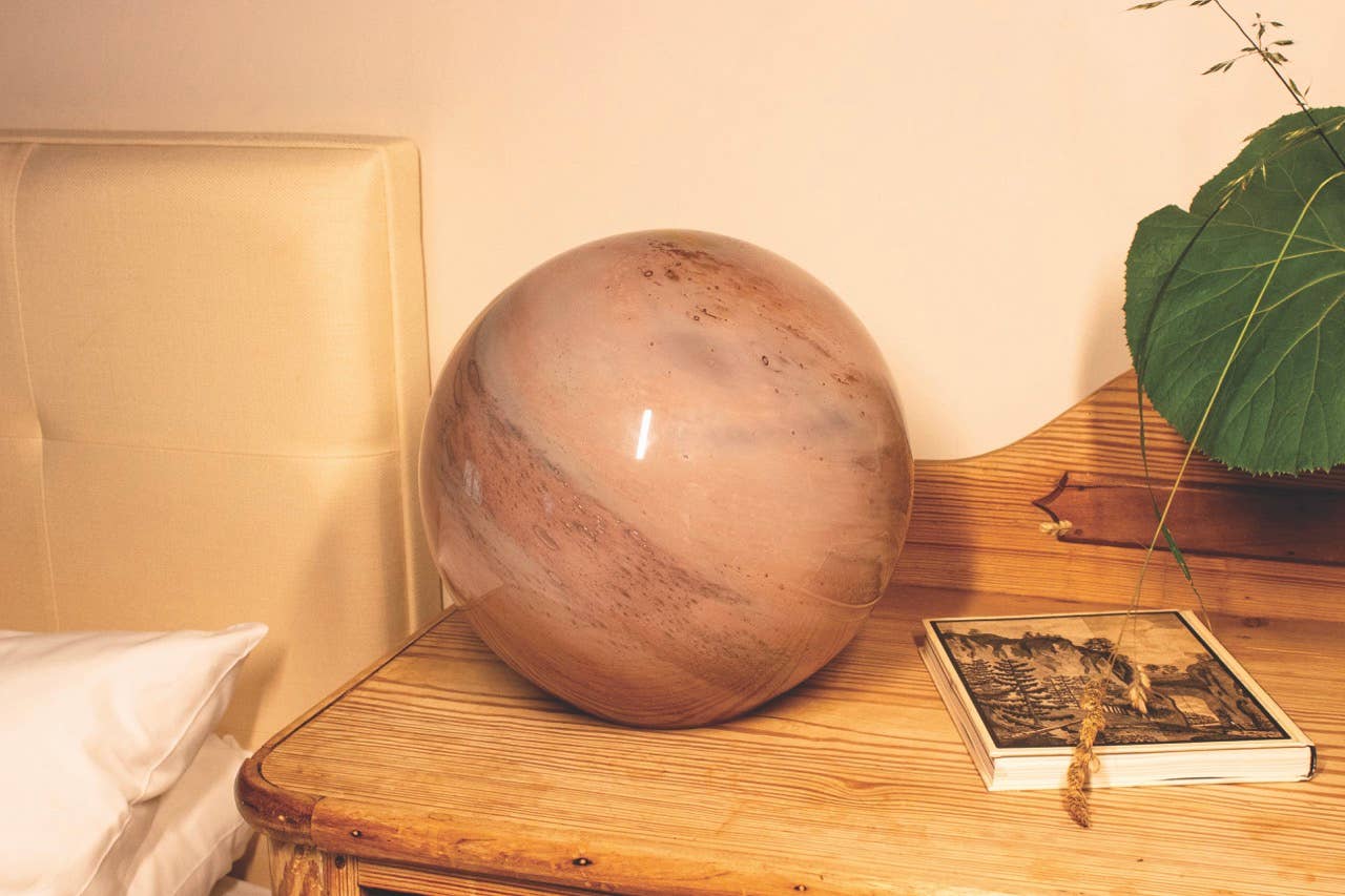 L. GLOW Home - Wholesale Accent/Desk Lamp - Jupiter Pink Round Glass Lamp 28cm6